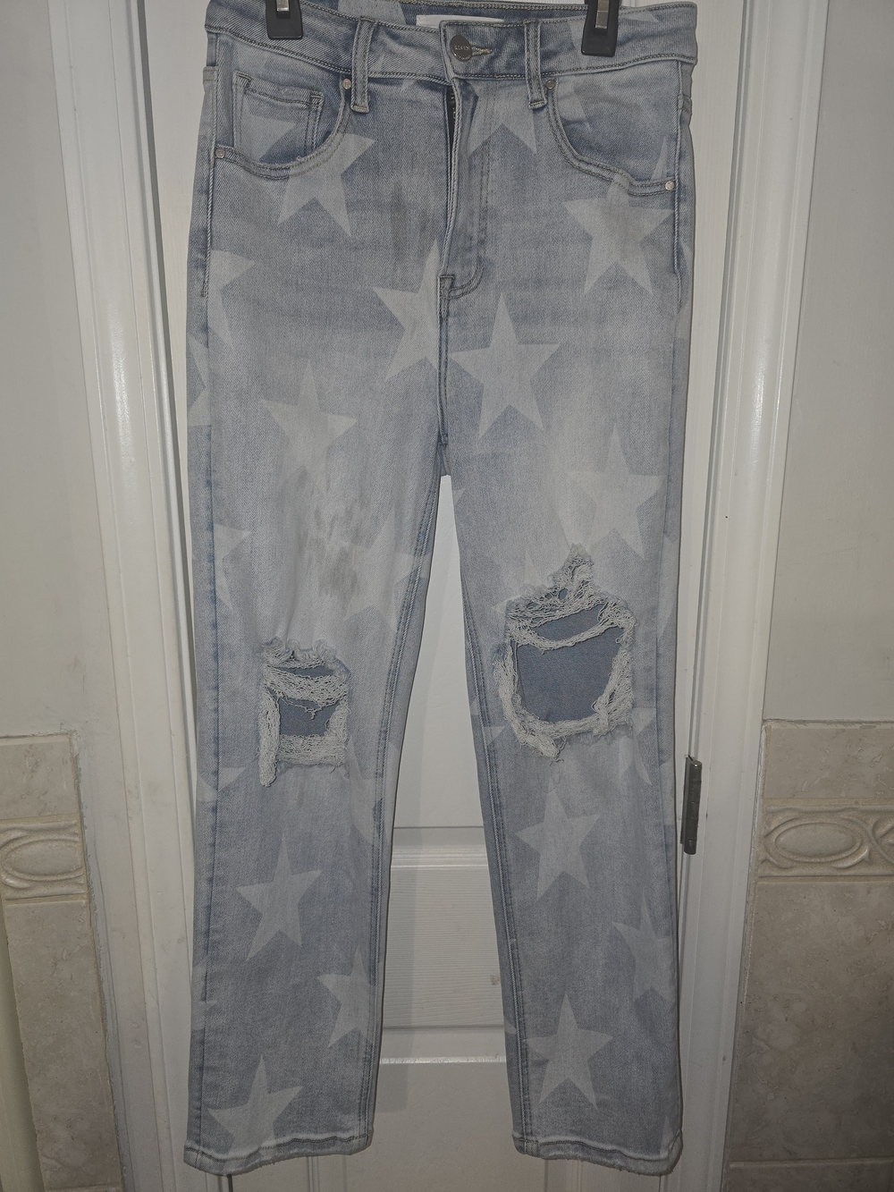 Women’s Light Blue Star-Print Straight Leg Jeans